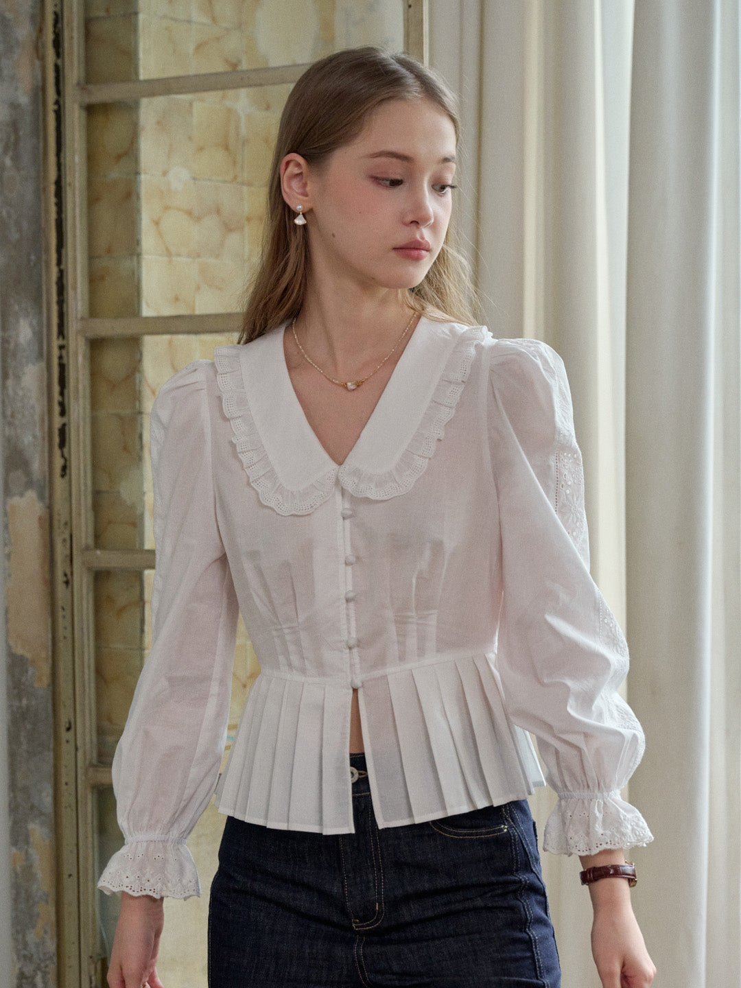 Palmer V-Neck Puff Sleeves Blouse