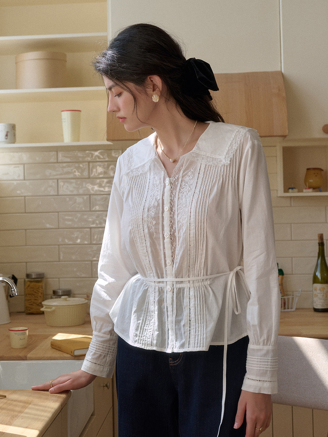 Collins V-Neck Waisted Blouse