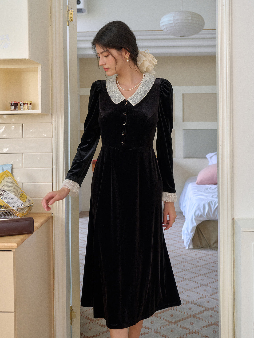 Emely V-Neck Velvet Lace Dress