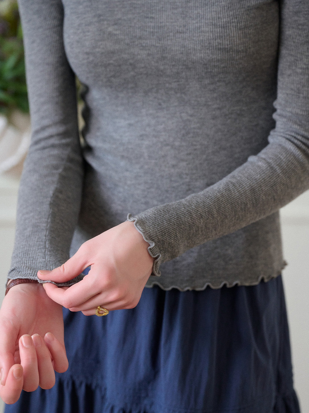 Amanda Ruffle Collar 100% Wool Top