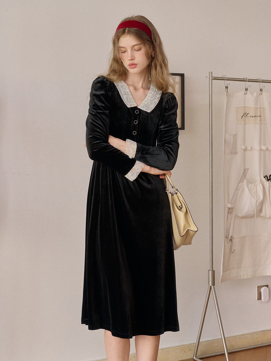 Emely V-Neck Velvet Lace Dress