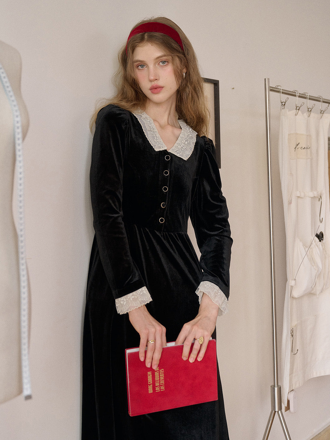 Emely V-Neck Velvet Lace Dress
