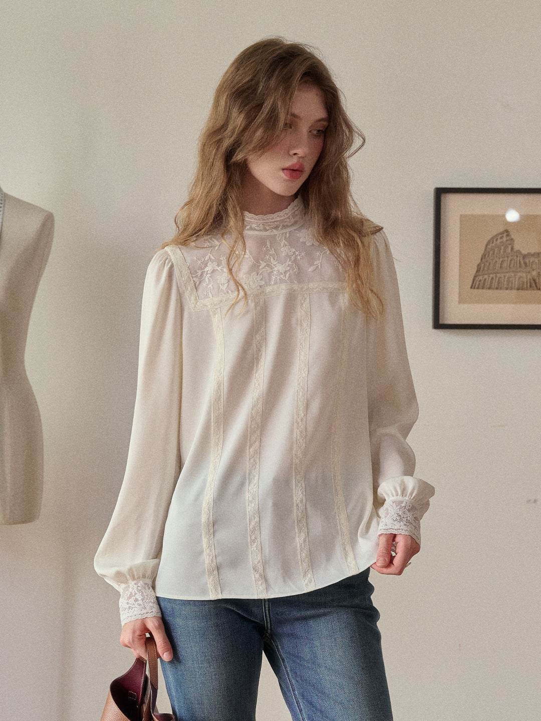 Raya Stand Collar Embroidery Blouse
