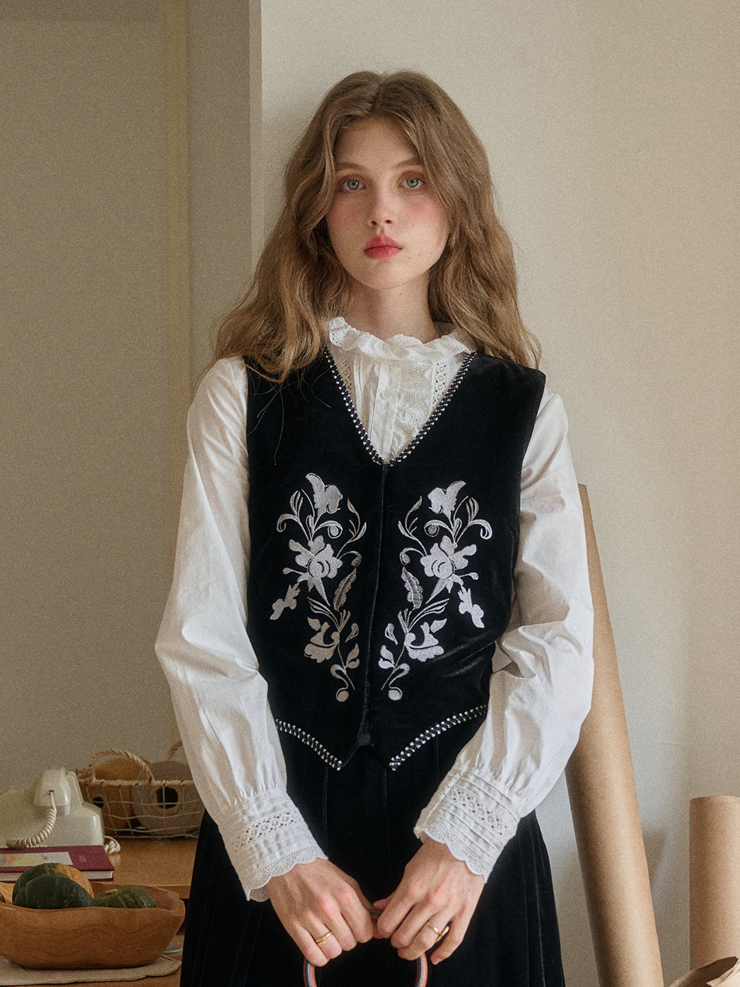 Xiomara V-Neck Embroidery Vest