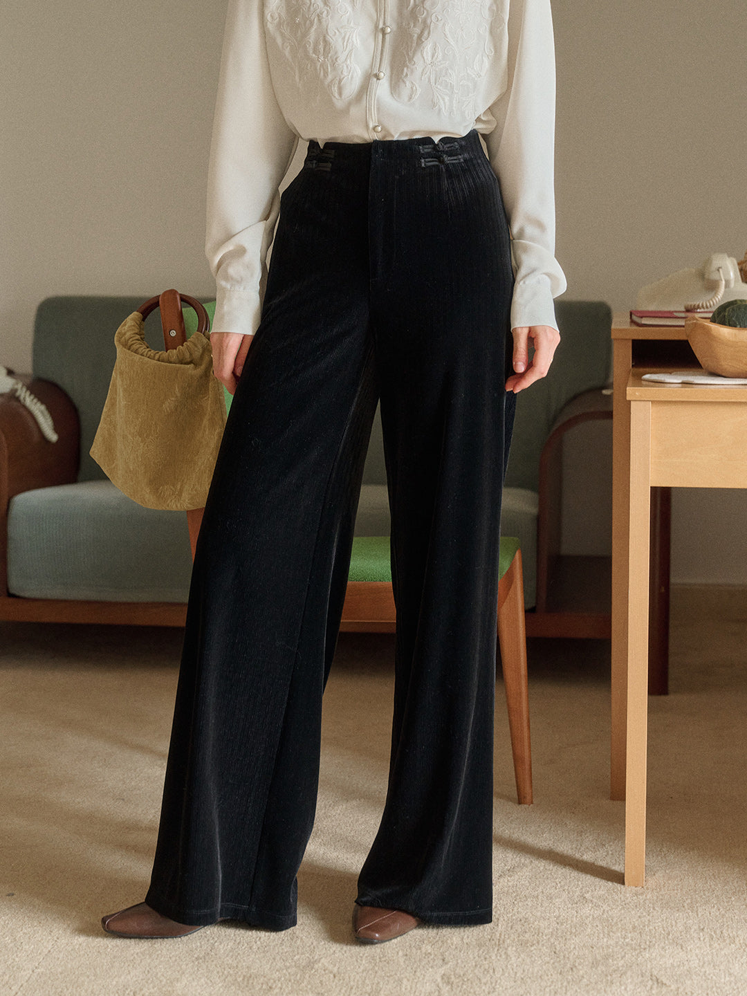 Freyja Frog Button Striaght Trousers