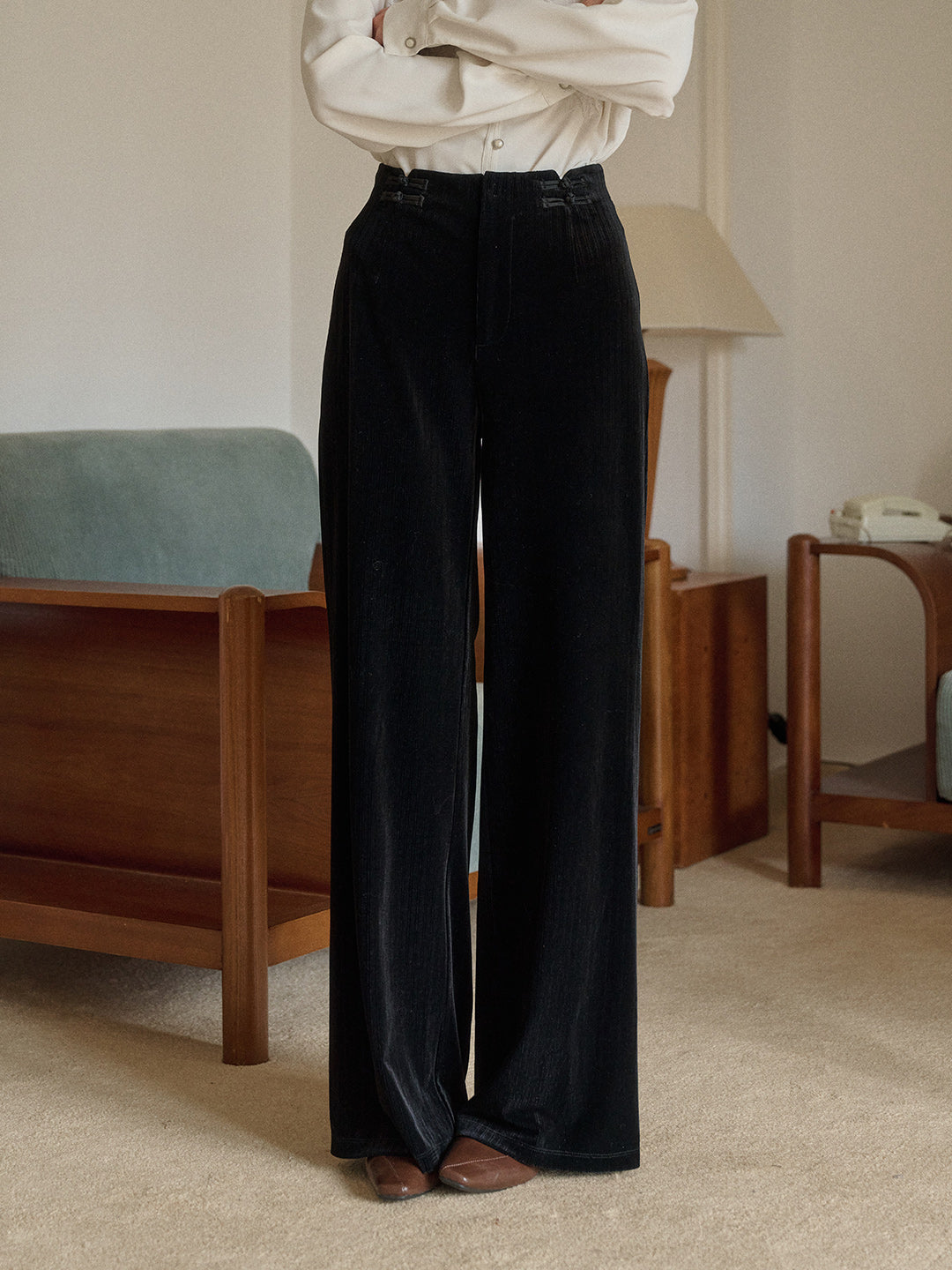 Freyja Frog Button Striaght Trousers
