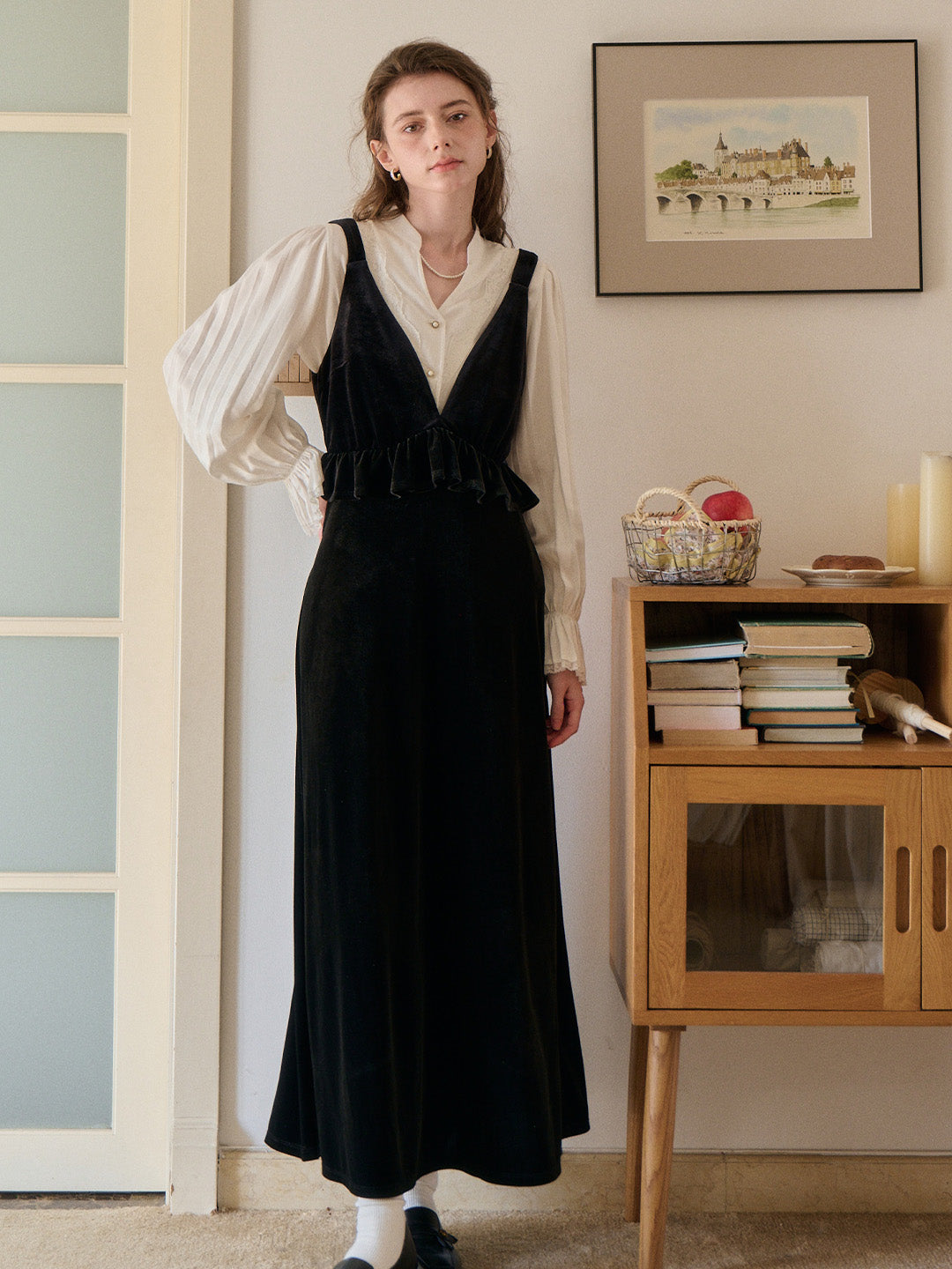 Rosalia V-Neck Velvet Dress