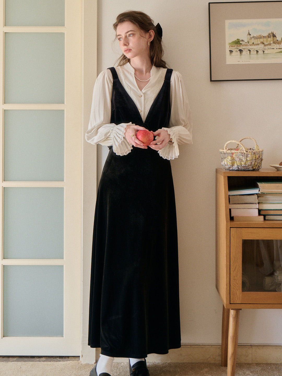 Rosalia V-Neck Velvet Dress