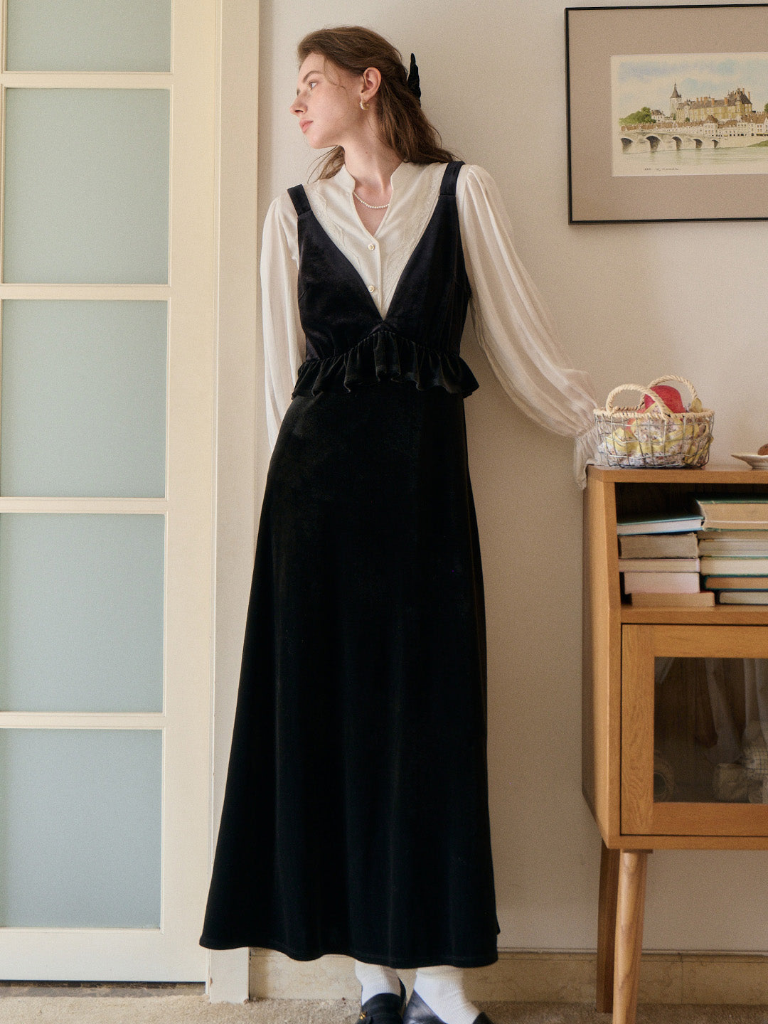 Rosalia V-Neck Velvet Dress