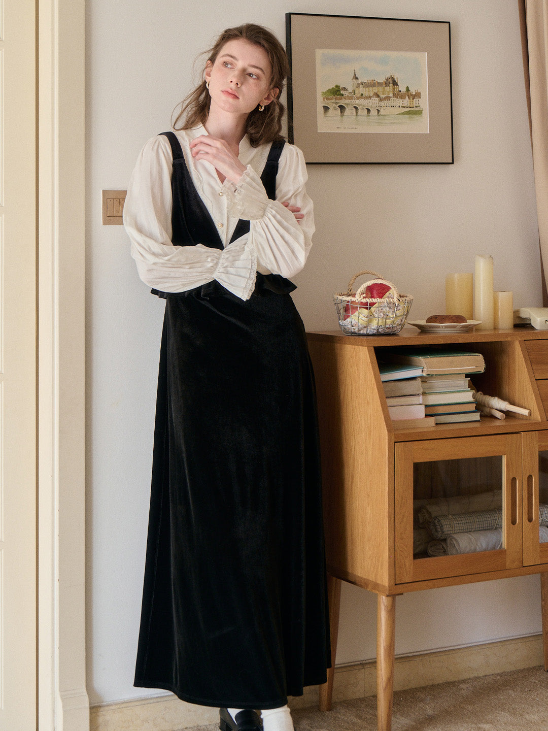 Rosalia V-Neck Velvet Dress