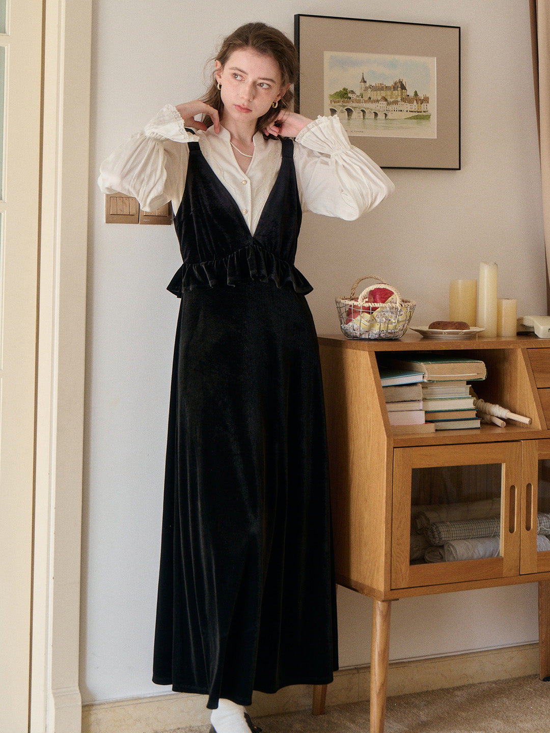 Rosalia V-Neck Velvet Dress