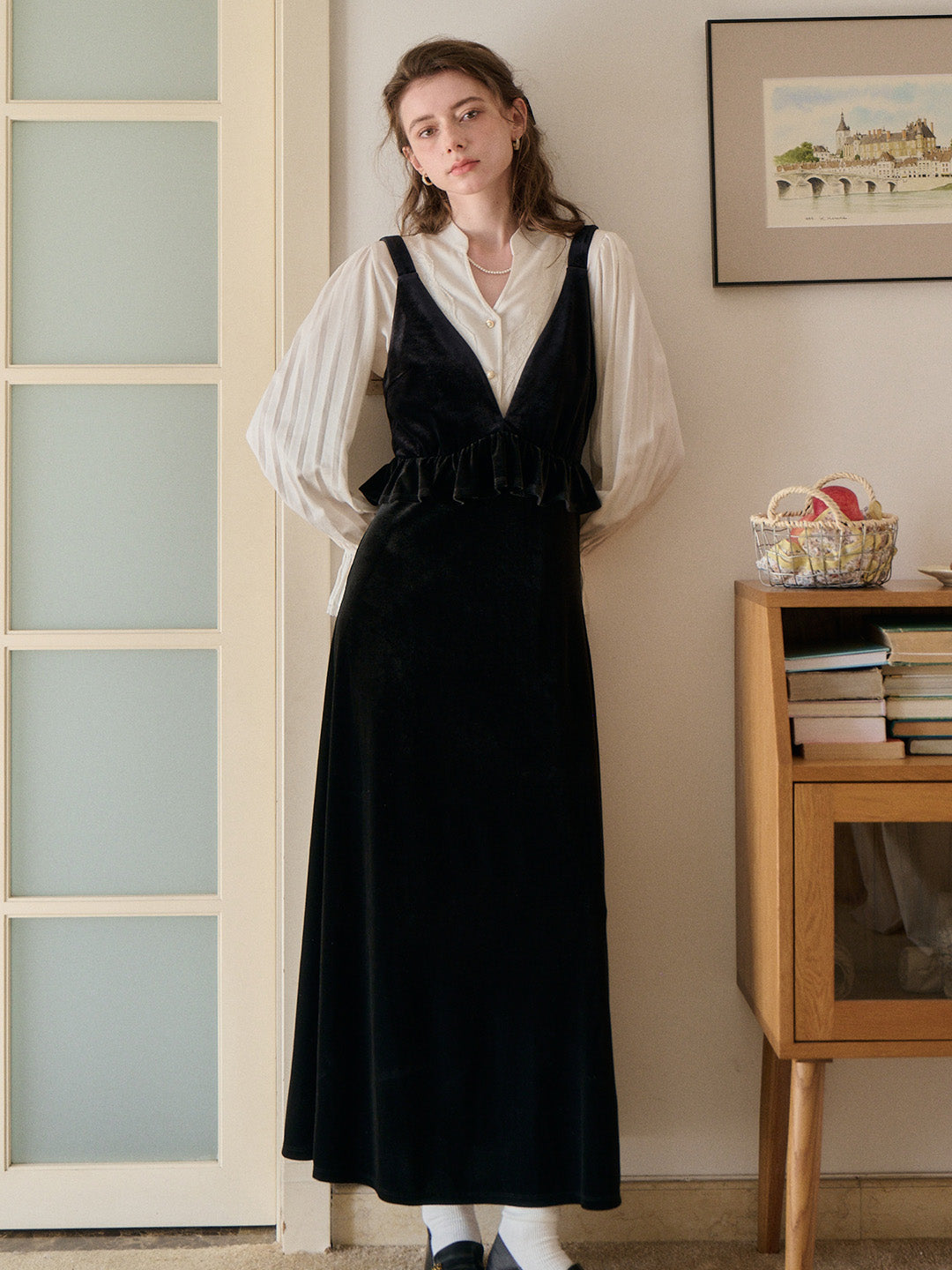 Rosalia V-Neck Velvet Dress