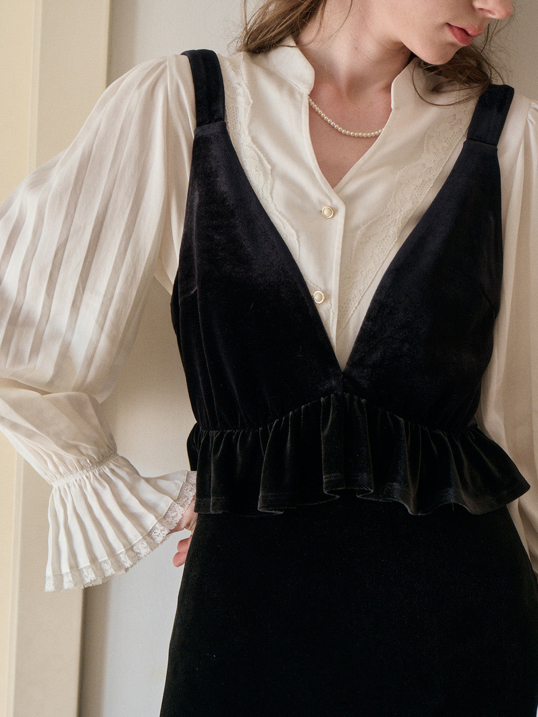 Rosalia V-Neck Velvet Dress