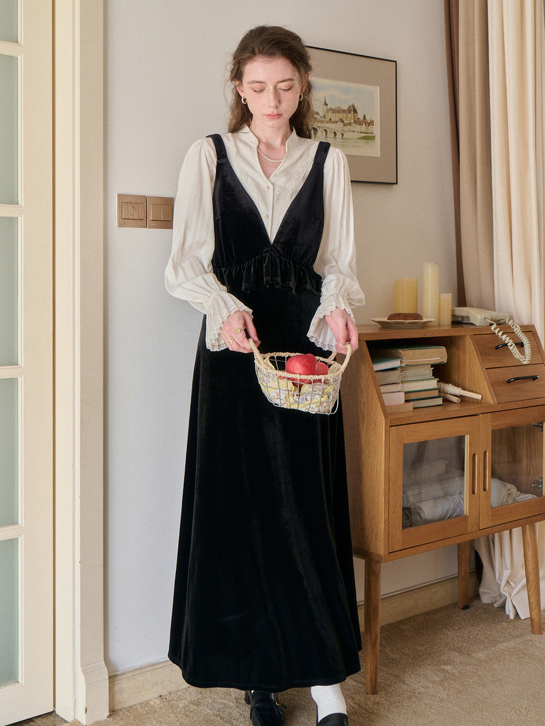 Rosalia V-Neck Velvet Dress