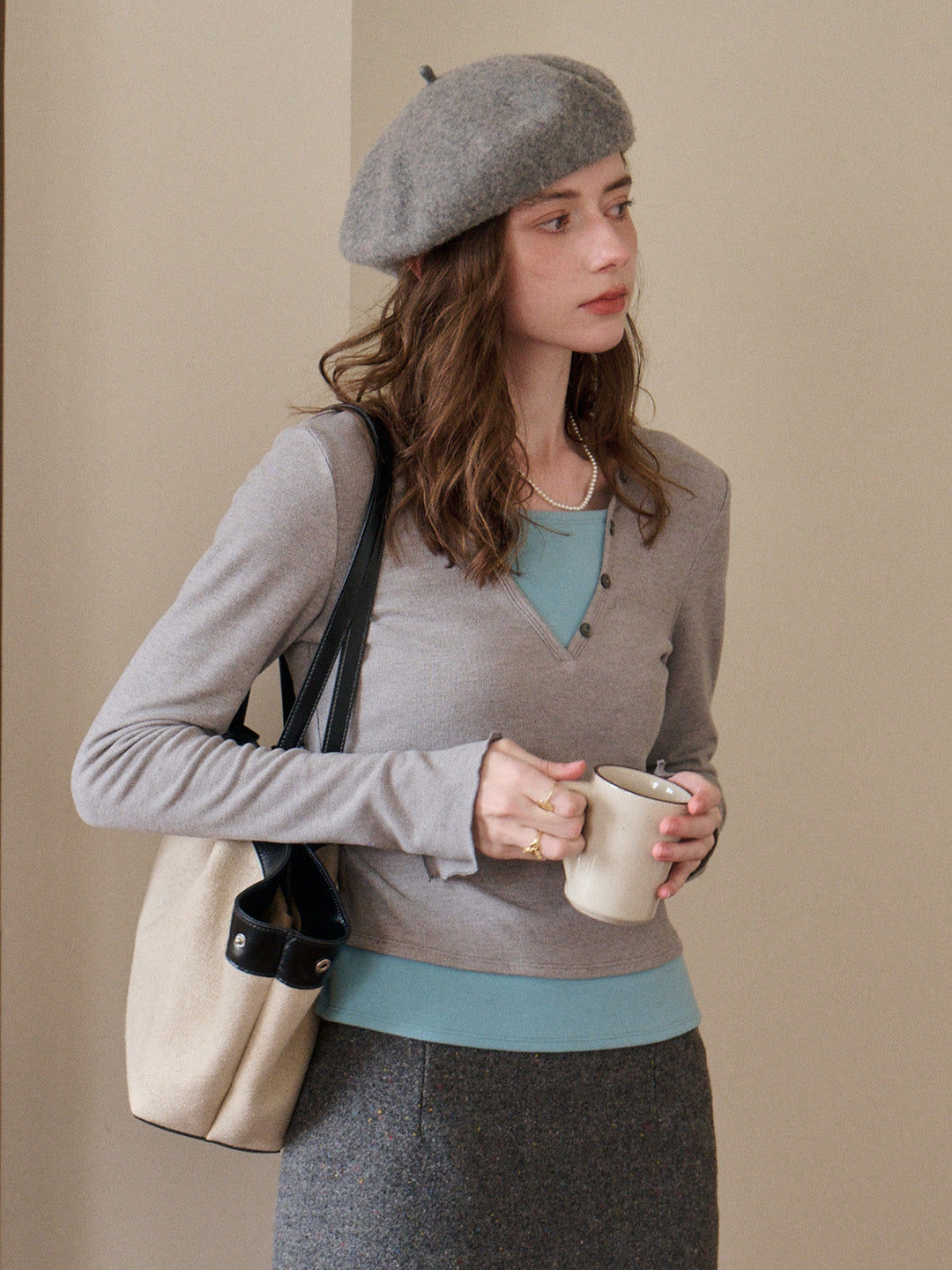 Zaniyah V-Neck Knit Top