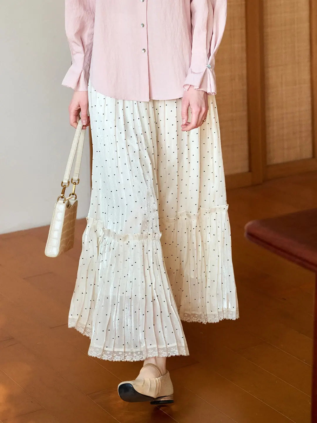 Madalyn Ruffle Collar Linen Blouse