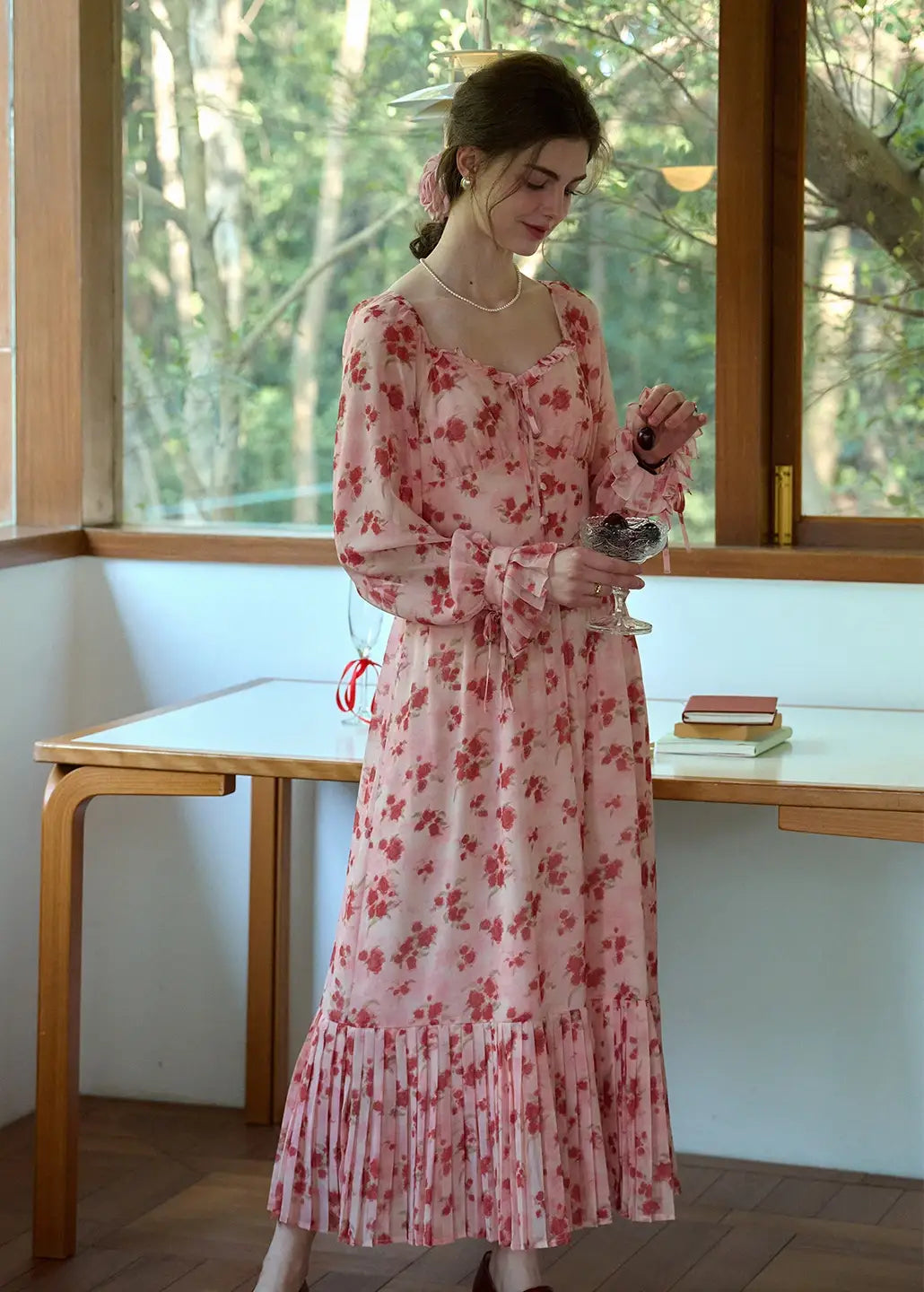 Amaris Sweetheart Neck Floral Dress