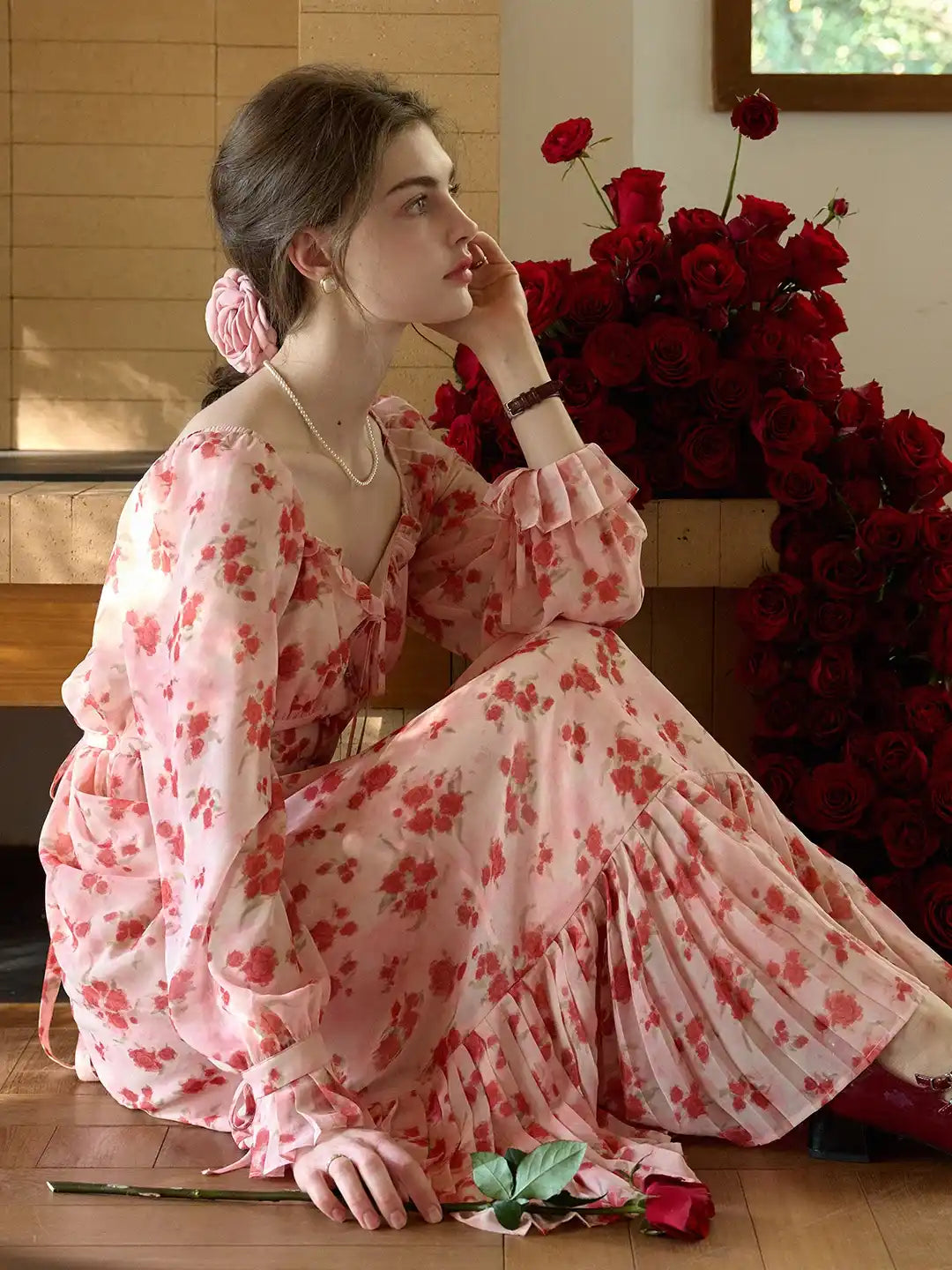 Amaris Sweetheart Neck Floral Dress