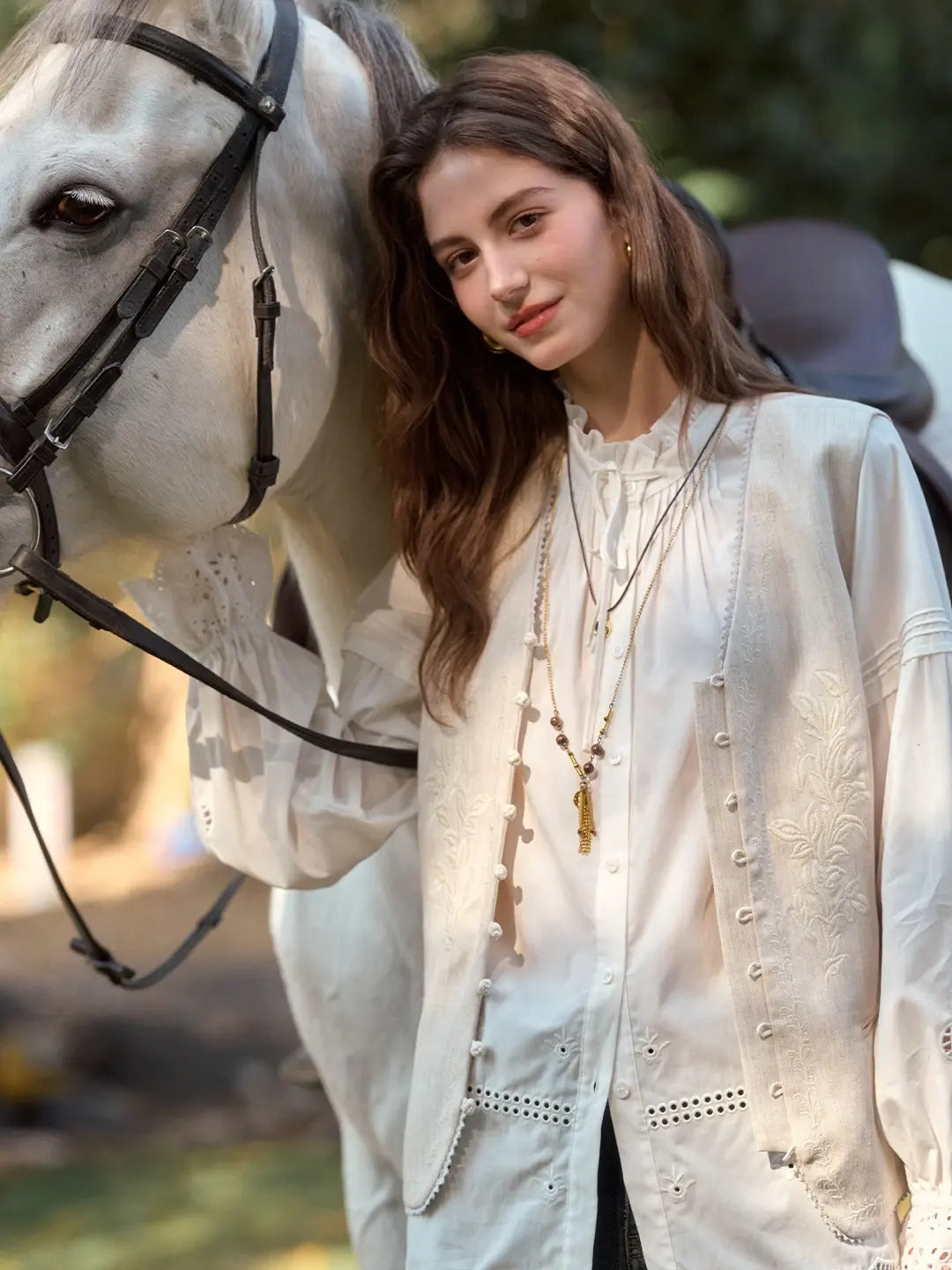 Jade V-Neck Embroidery Knot Button Vest