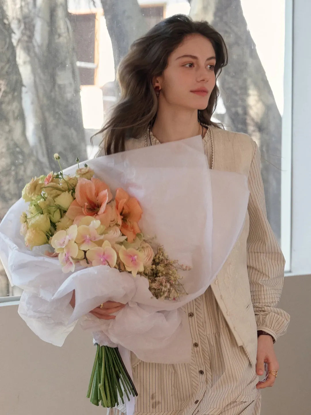 Jade V-Neck Embroidery Knot Button Vest