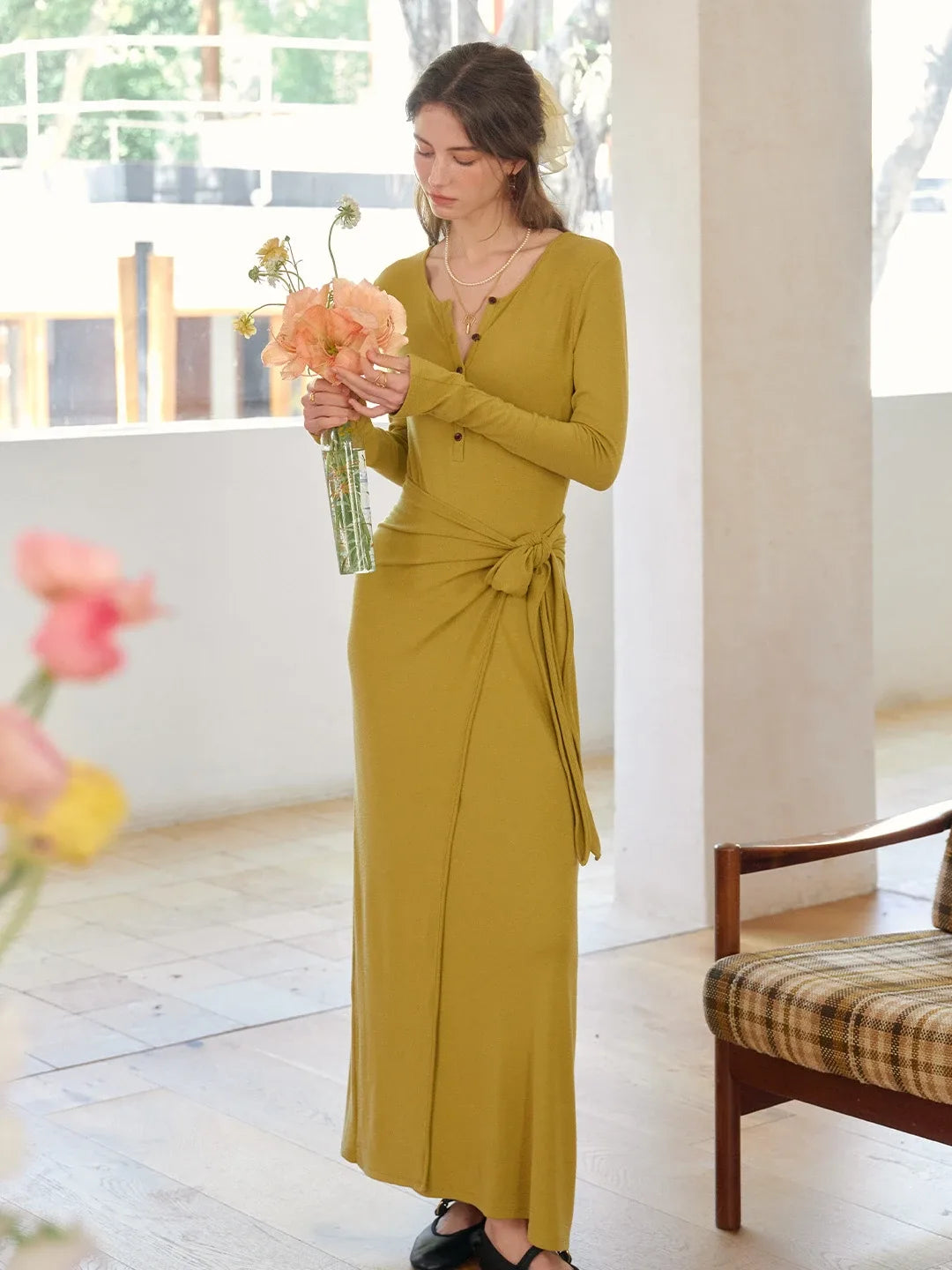 Cielo Rounc Neck Knot Dress