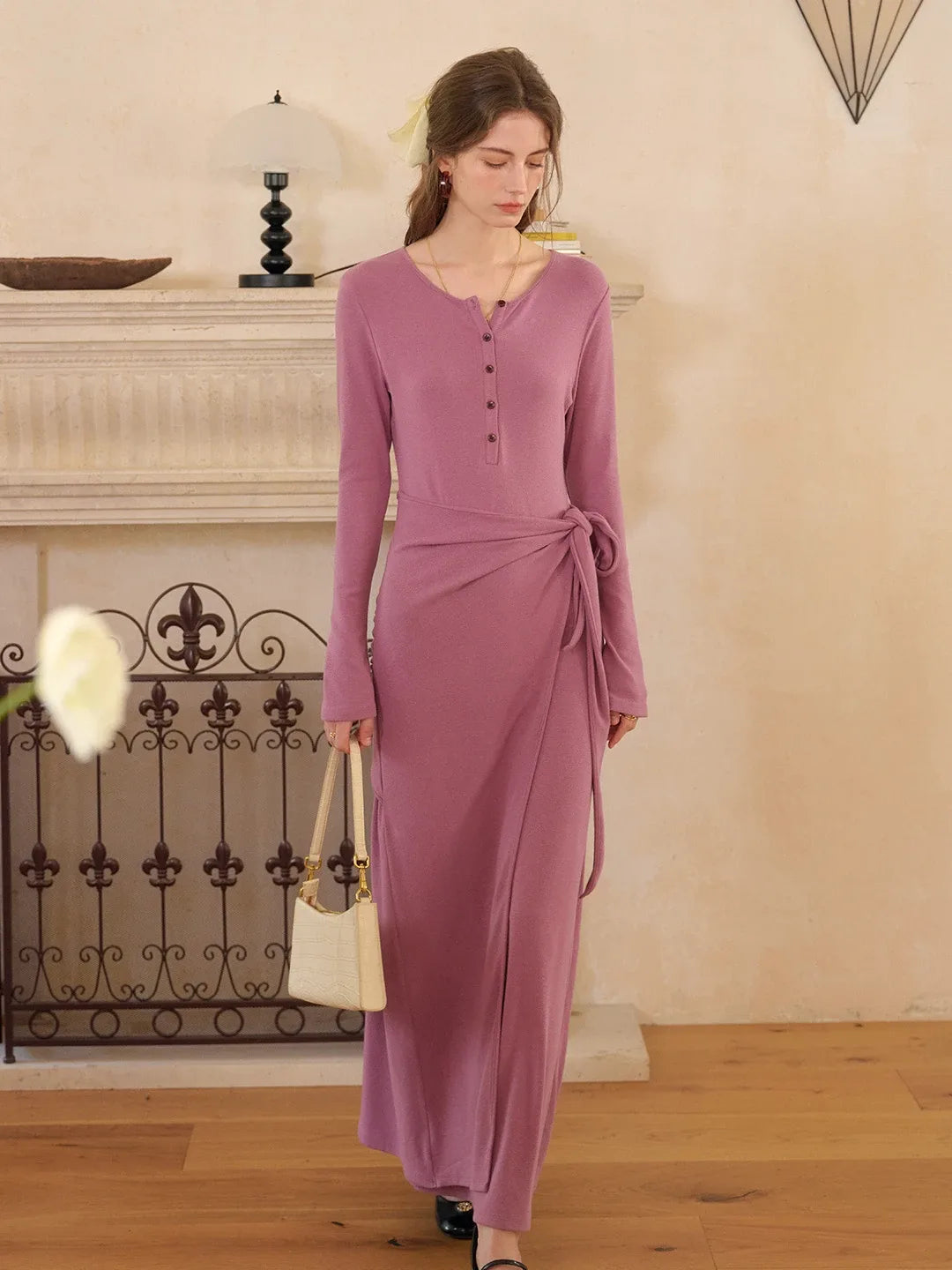 Cielo Rounc Neck Knot Dress