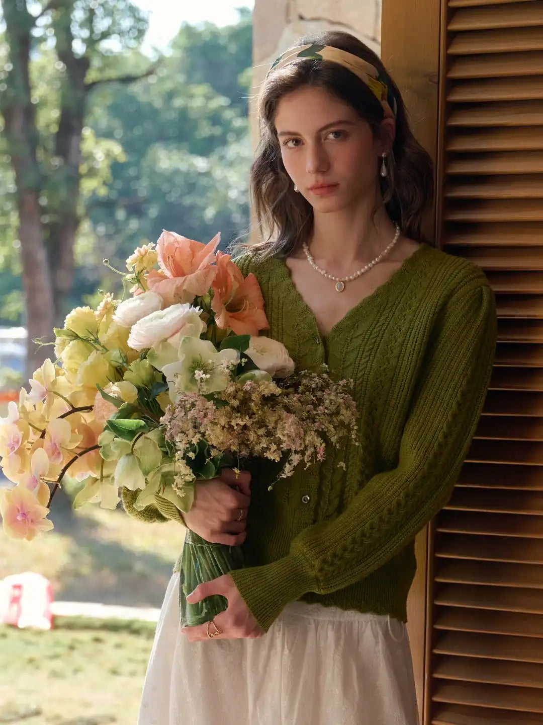 Livia V-Neck Hollow Cardigan