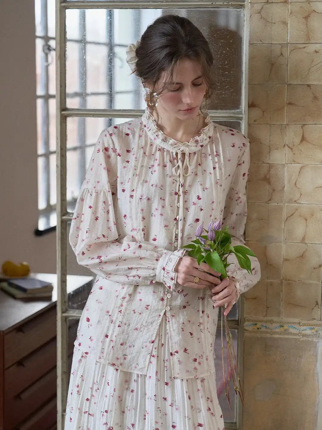 Layne Lace Collar Floral Blouse