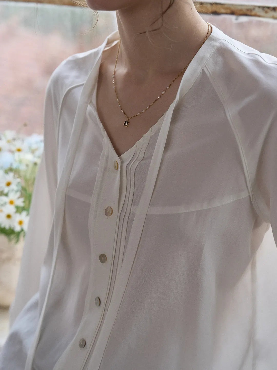 Saoirse Tie Collar Linen Blouse