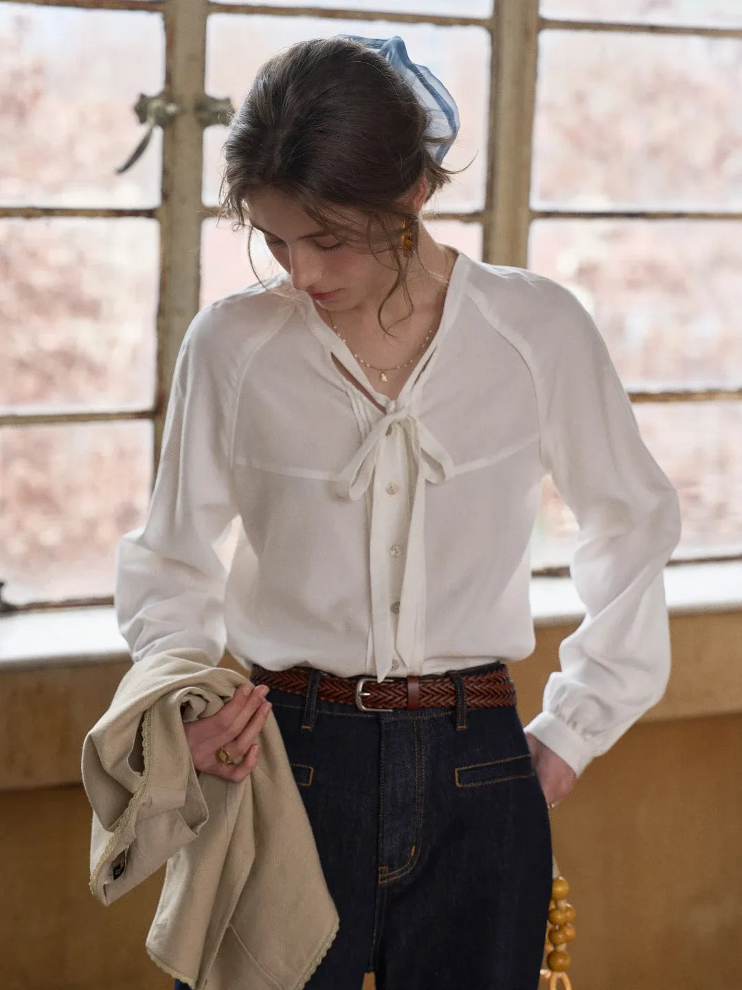 Saoirse Tie Collar Linen Blouse