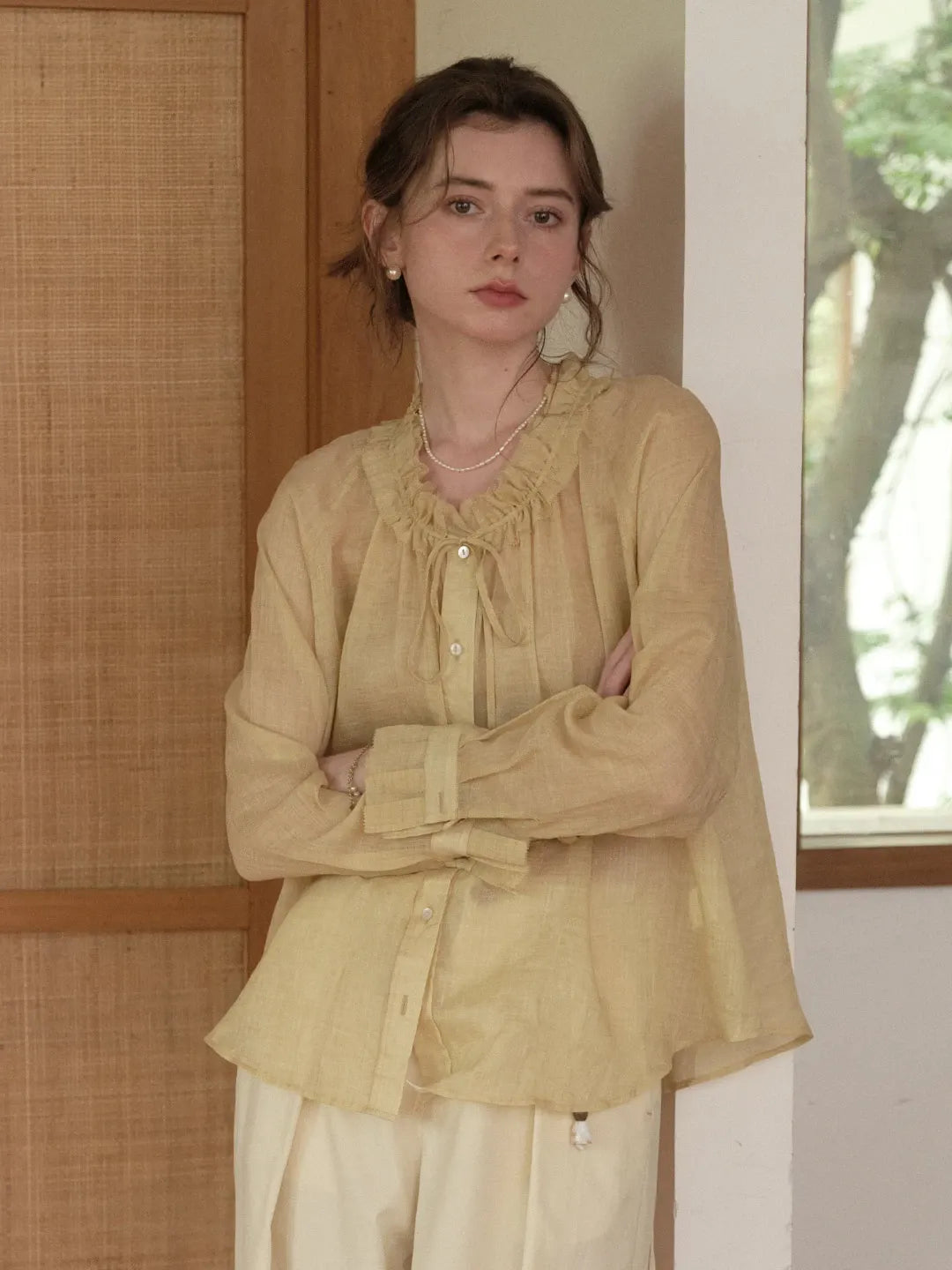 Aura Ruffle Collar Ramie Blouse