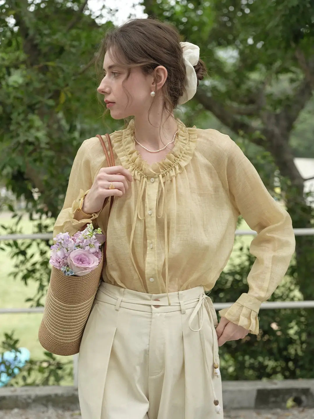 Aura Ruffle Collar Ramie Blouse