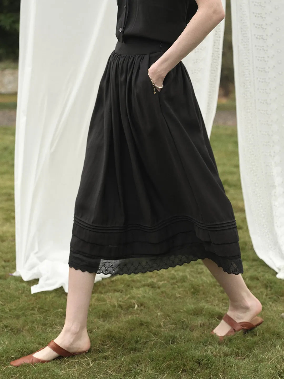 Aura Lace Lyocell Skirt