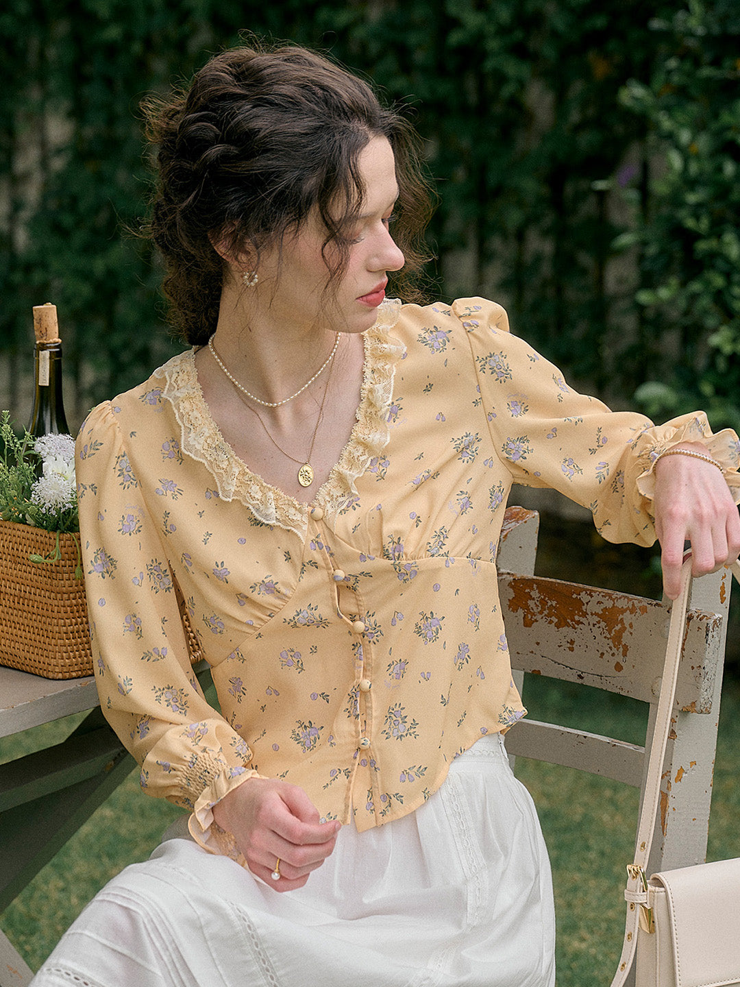 【Final Sale】Laurel V-Neck Floral Blouse - Apricot