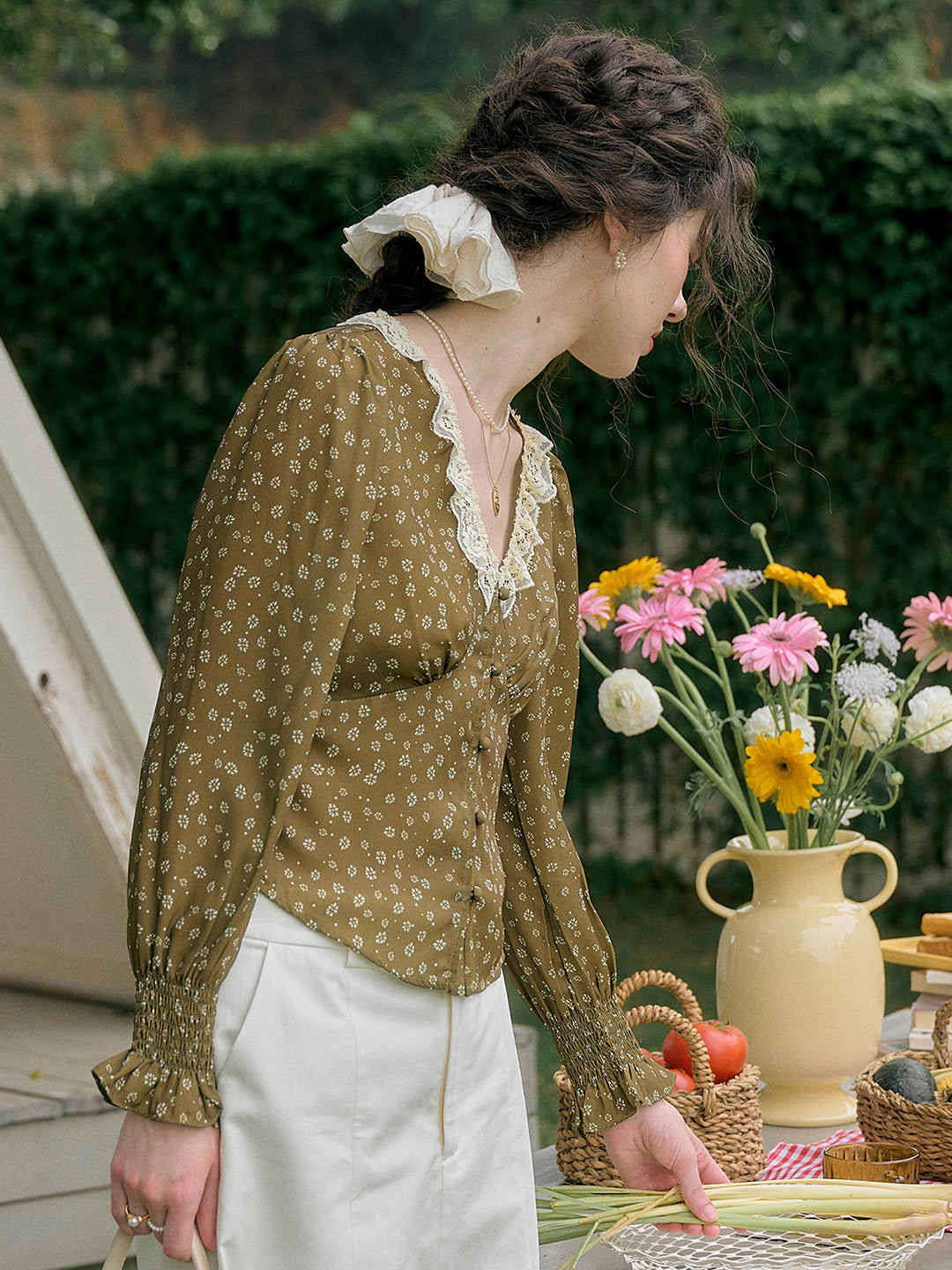 【Final Sale】Laurel V-Neck Floral Blouse - Yellow