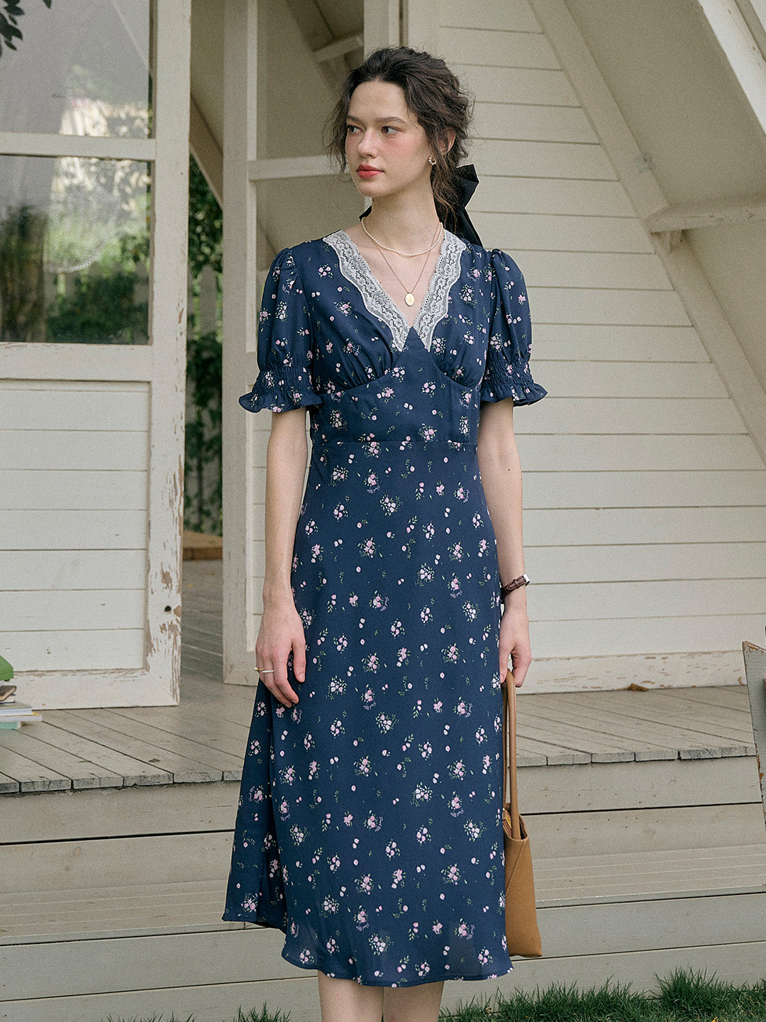 【Final Sale】Stormi Charming V-neck Lace Trimmed Floral Print Dress - Purple
