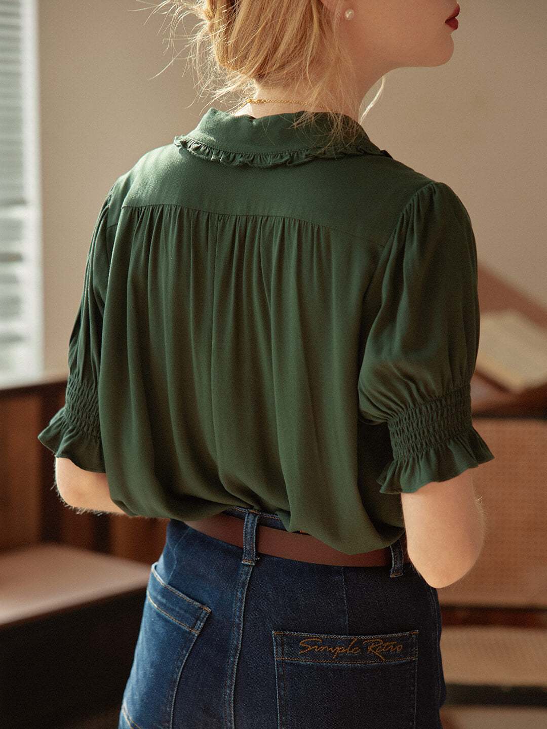 【Final Sale】Convallaria Floral Embroidered White Puff Top