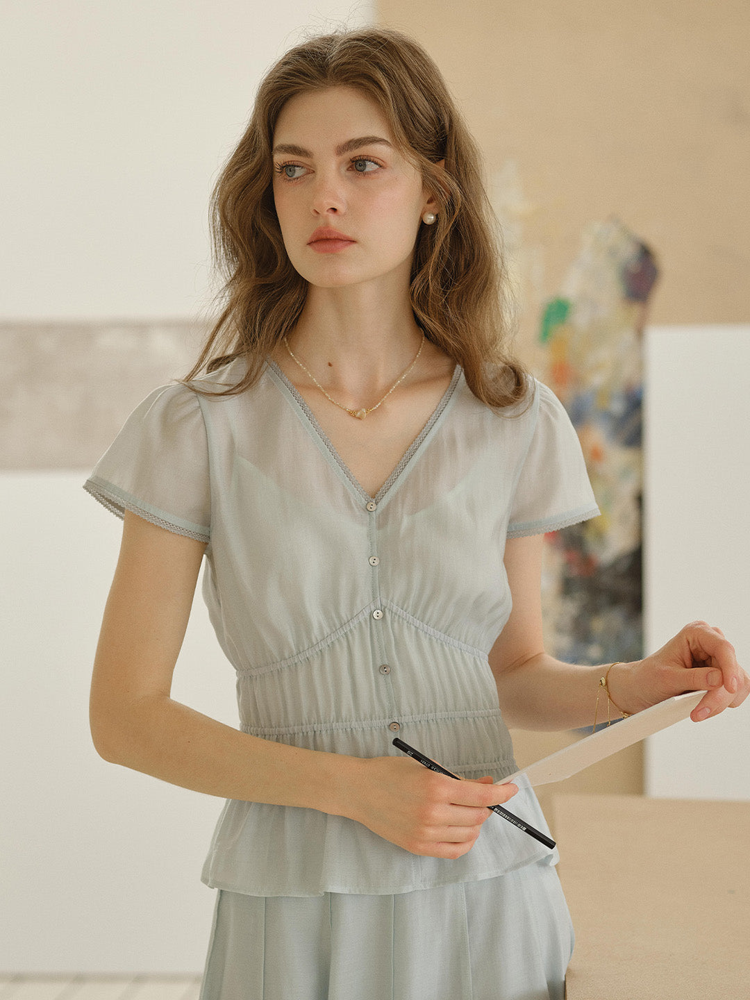 Bella V-Neck Light Lyocell Blouse