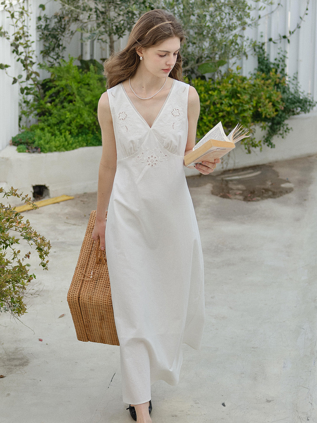 Indigo V-Neck Embroidered Linen Cotton Dress, Beige / L Indigo V-Neck Embroidered Linen Cotton Dress, Beige / L