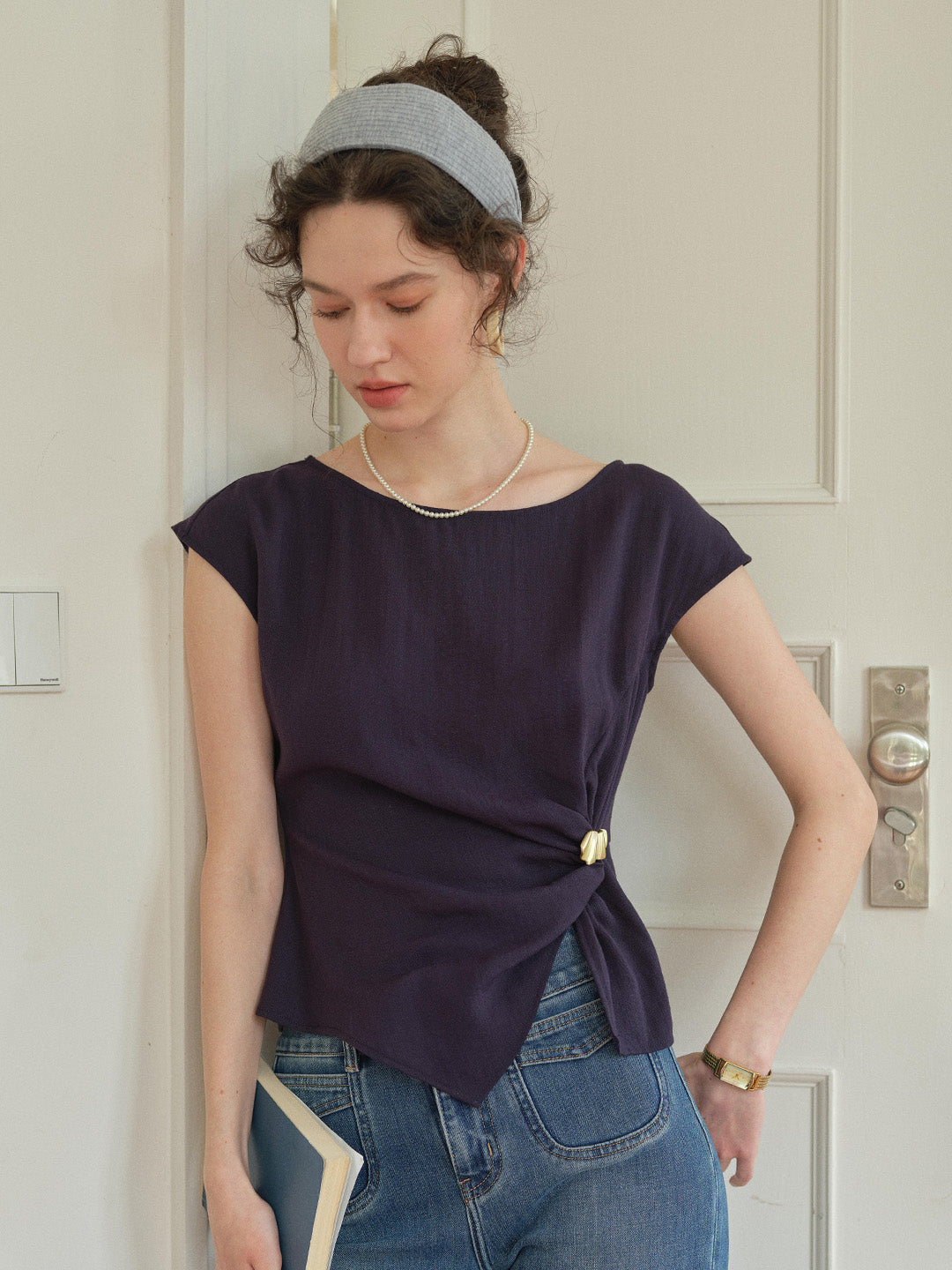 Isla Round Neck Short Blouse