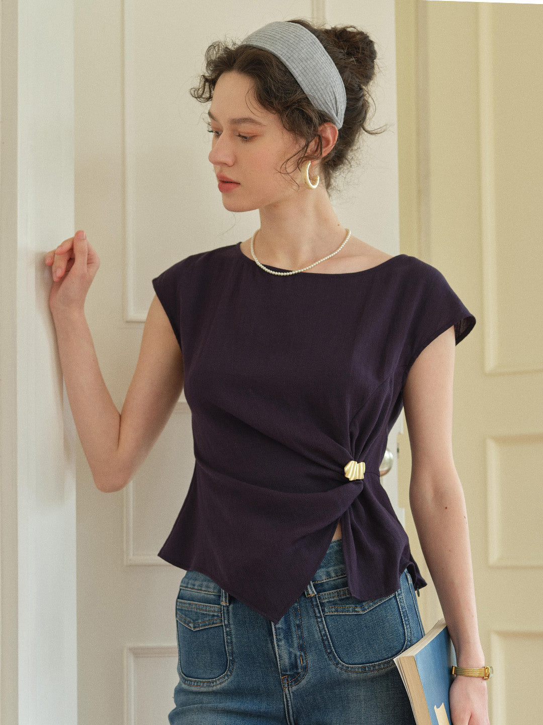 Isla Round Neck Short Blouse