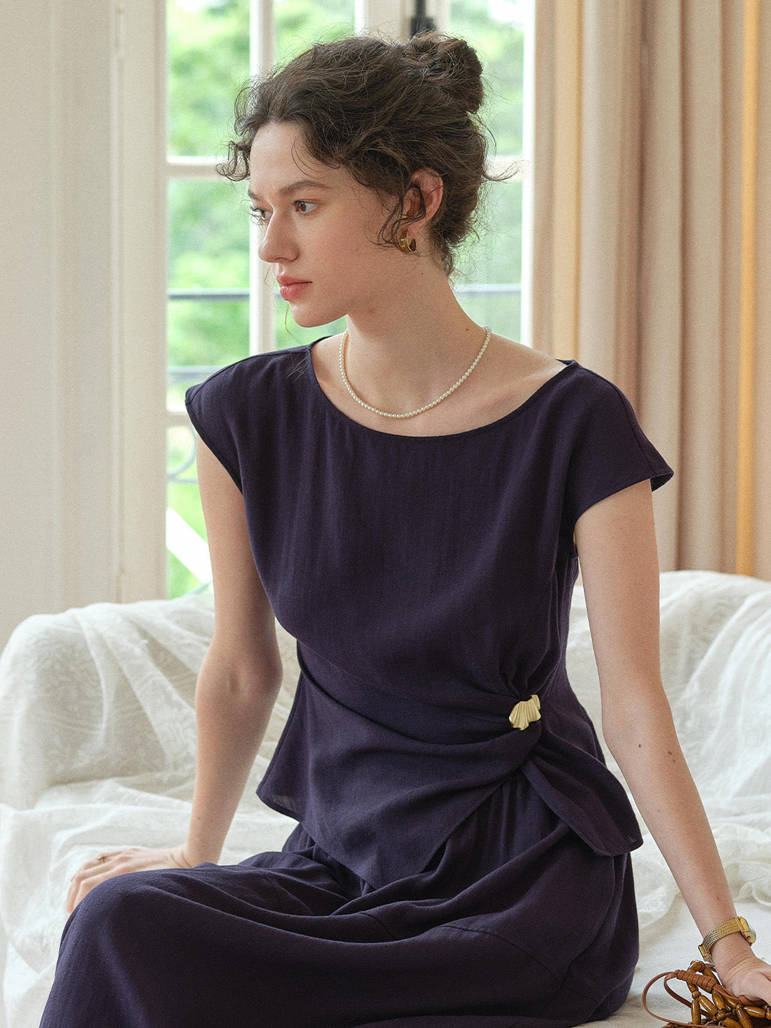 Isla Round Neck Short Blouse