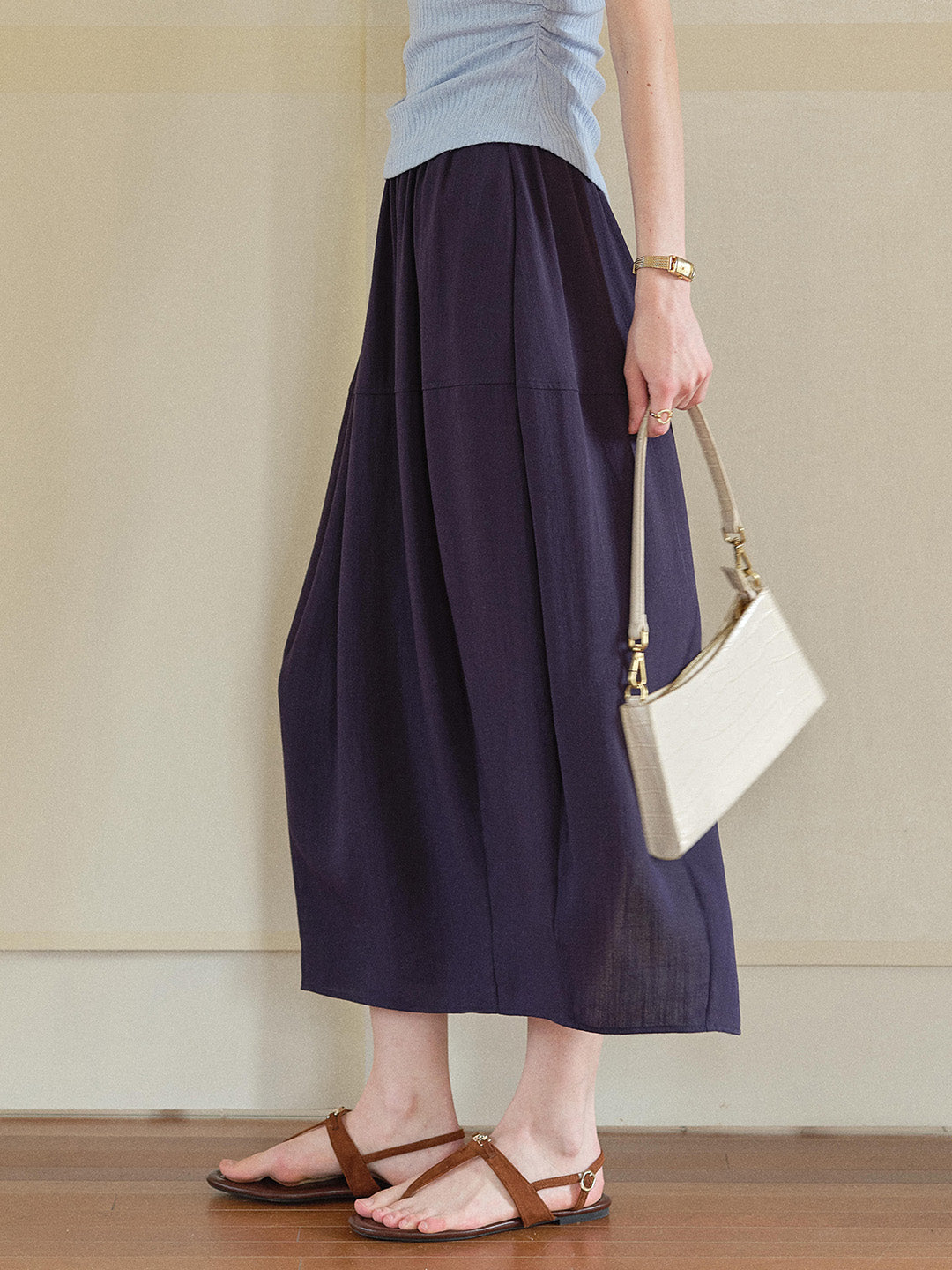 Delia Simple Short Loose Skirt