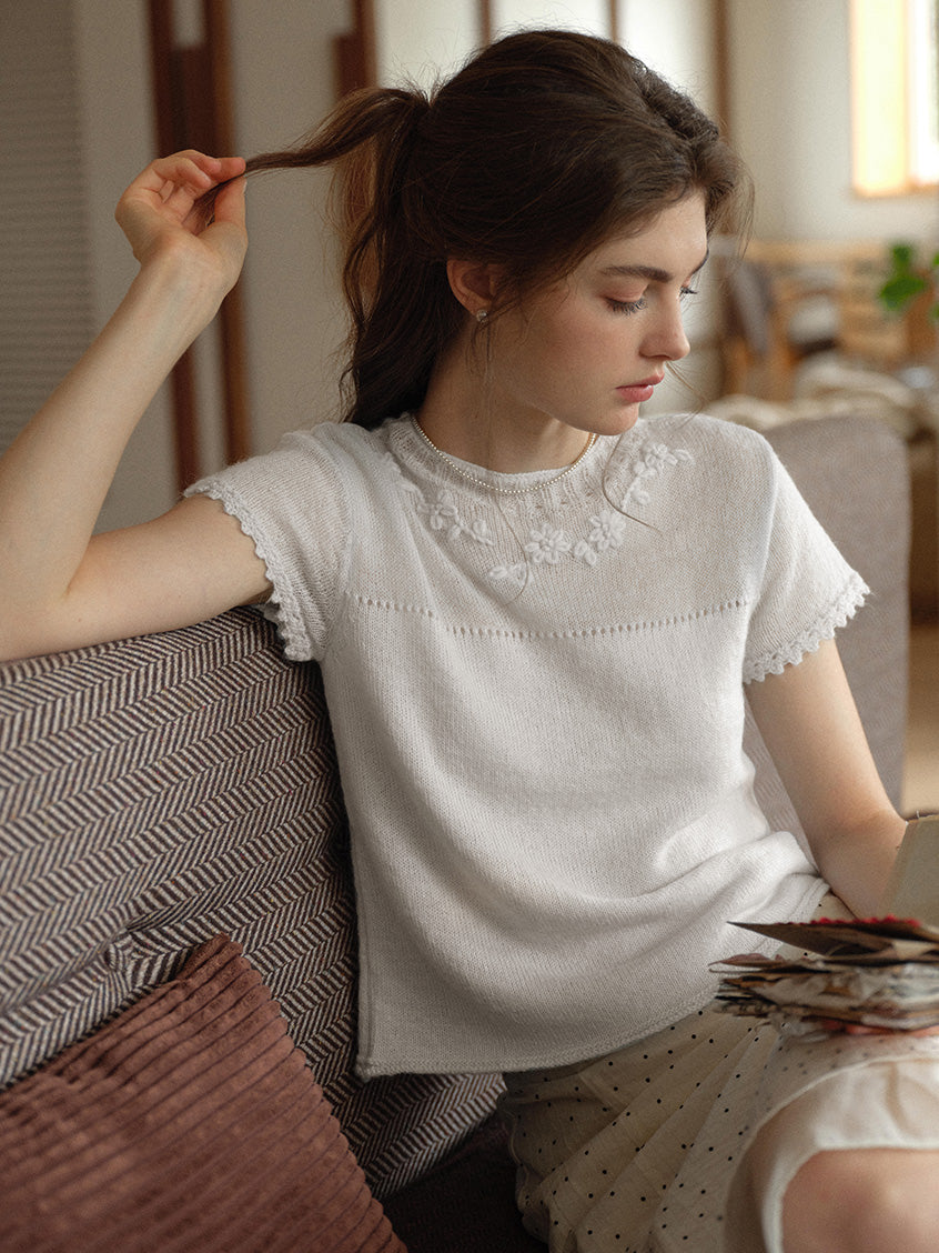Ellianna Round Neck Lace Embroidery Knitwear