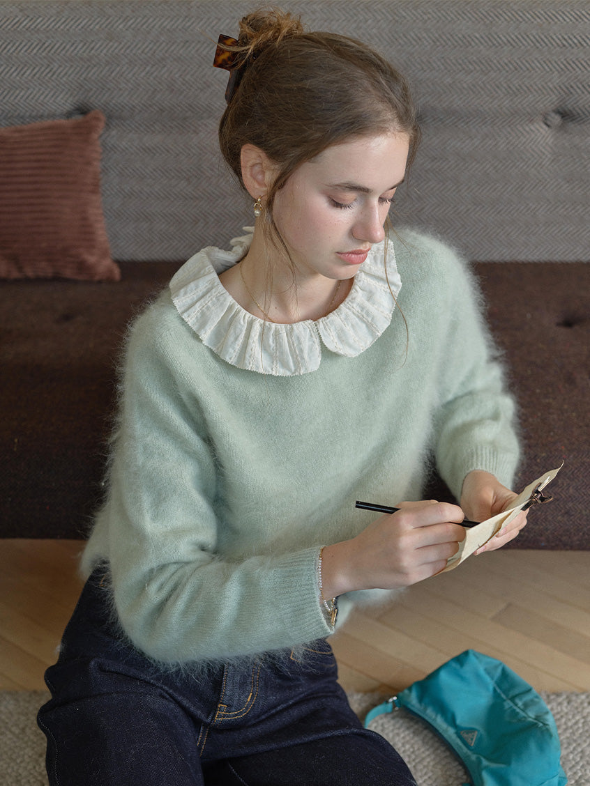 Tru Cloud-Soft Wool Round Neck Sweater Pale green