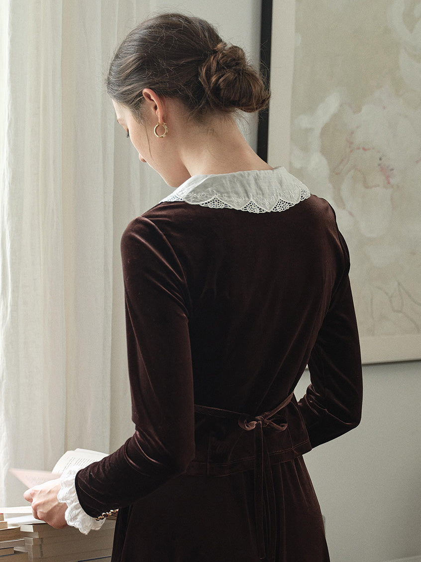 Carlota Lace Peter Pan Collar Velvet Blouse