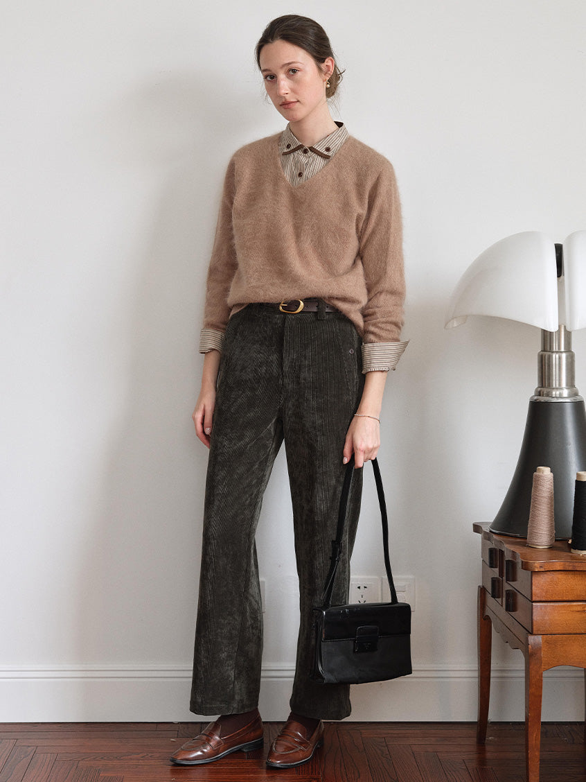 Alaiya V-Neck Lustrous Wool-Silk-Cashmere Sweater Light Brown