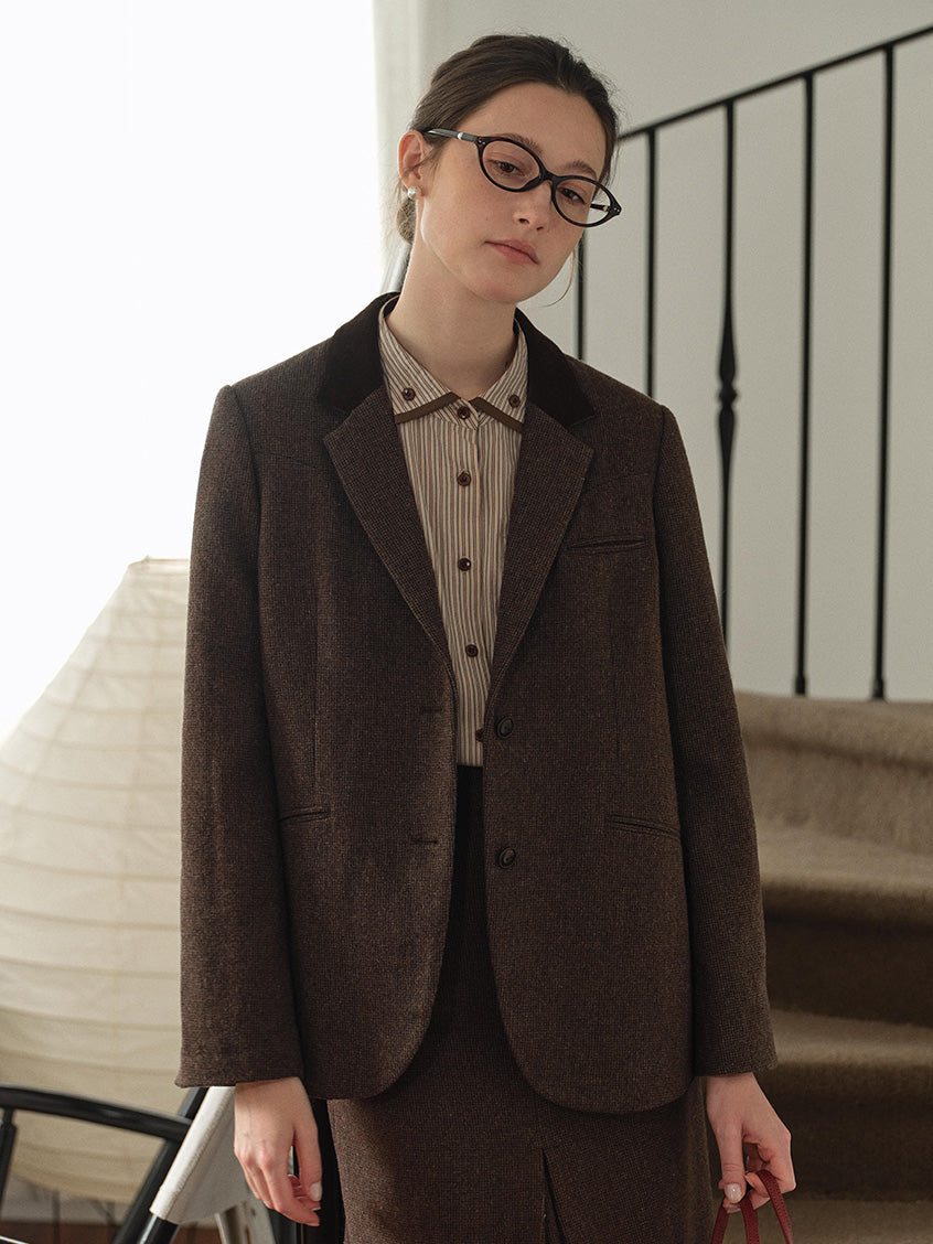 Zeta Lapel Collar Flap-Pocket Textured Blazer