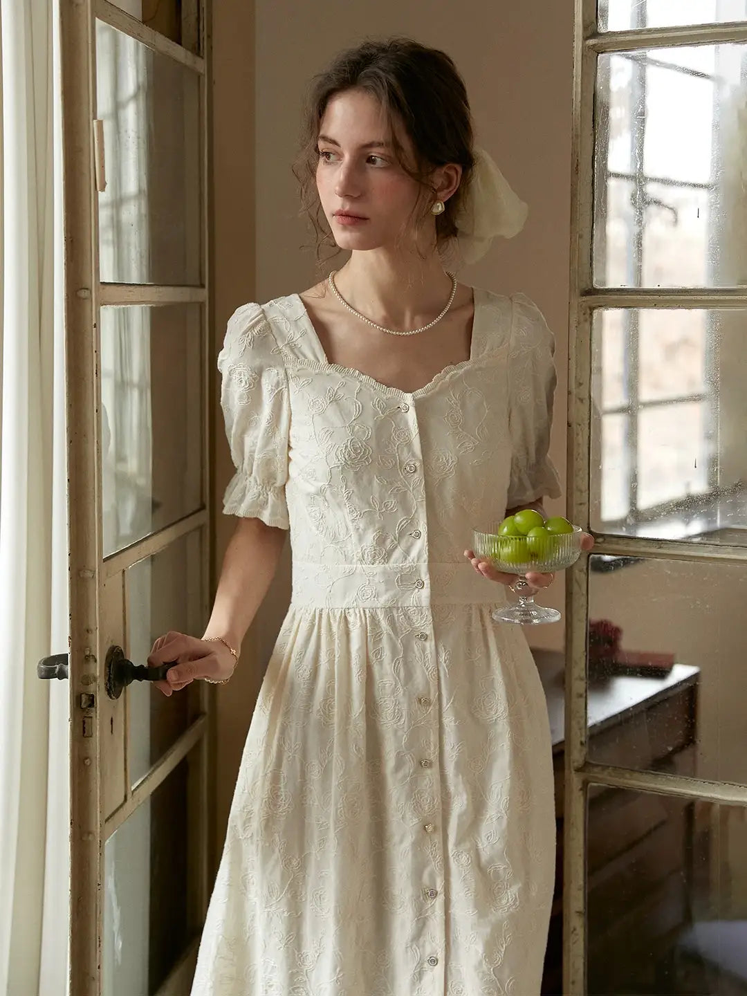 Ayra Sweetheart Neck Puff Sleeves Dress