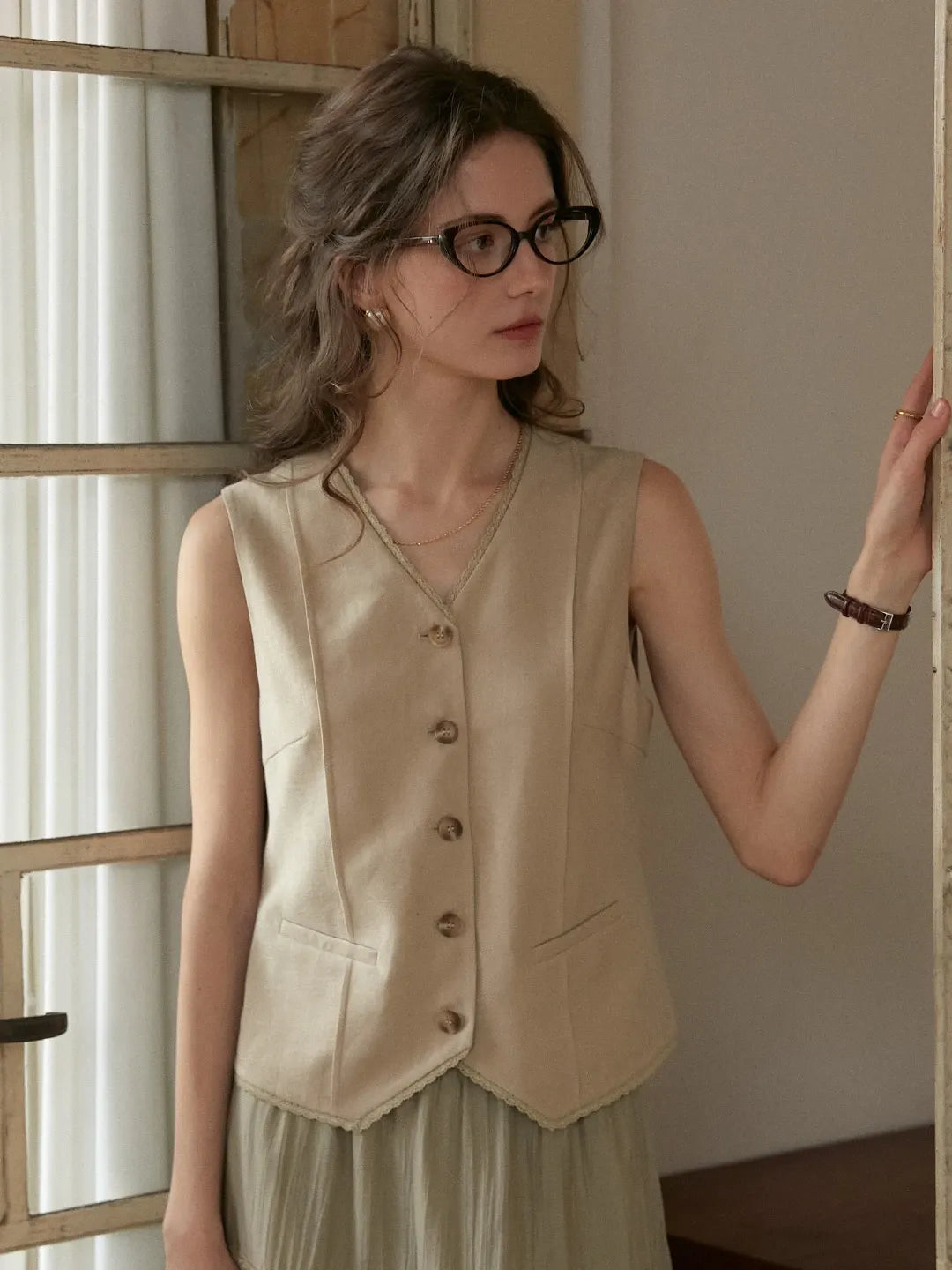 Dana V-Neck Linen Vest